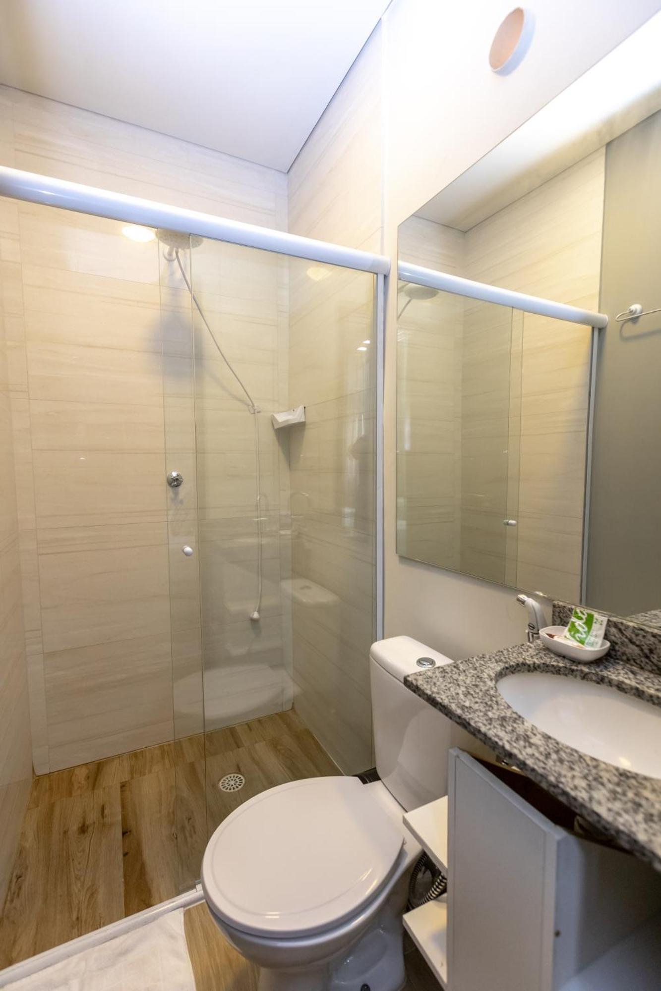 Geo Flats Hotel *